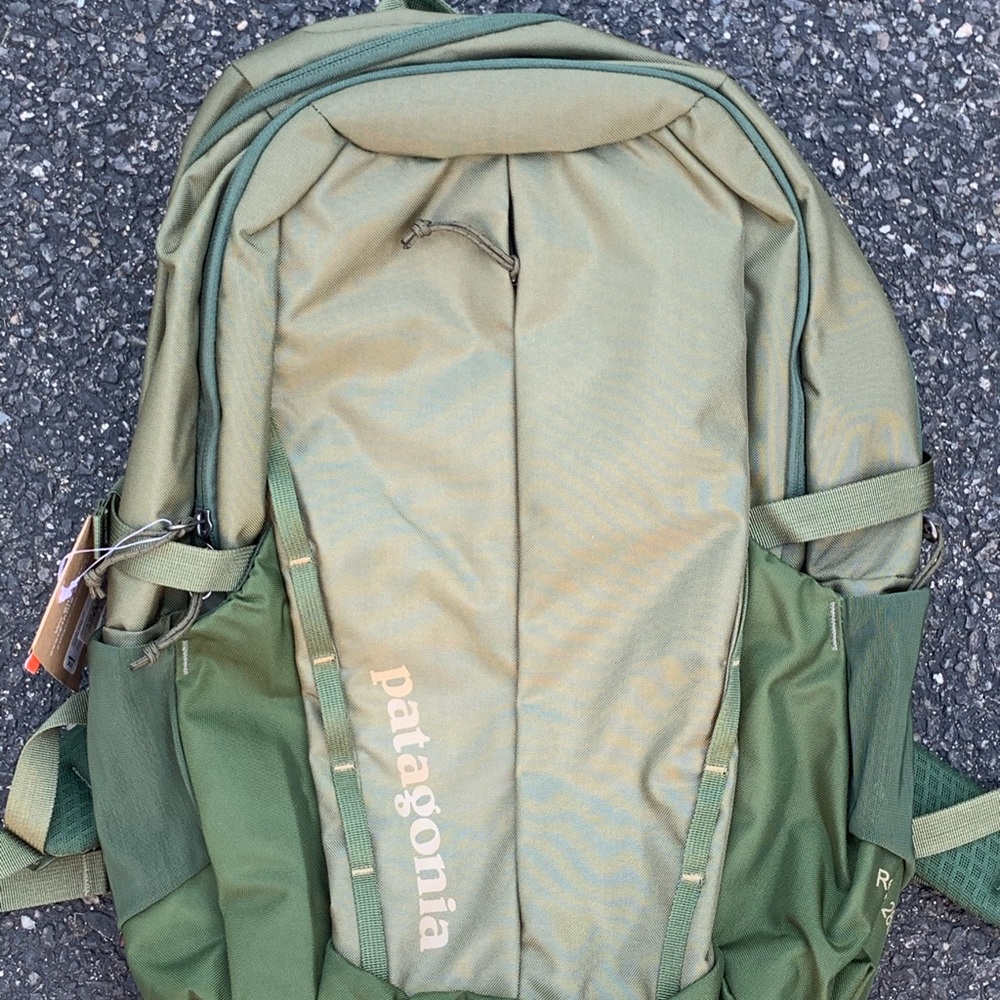 Patagonia Refugio Fatigue Green Backpack 28L